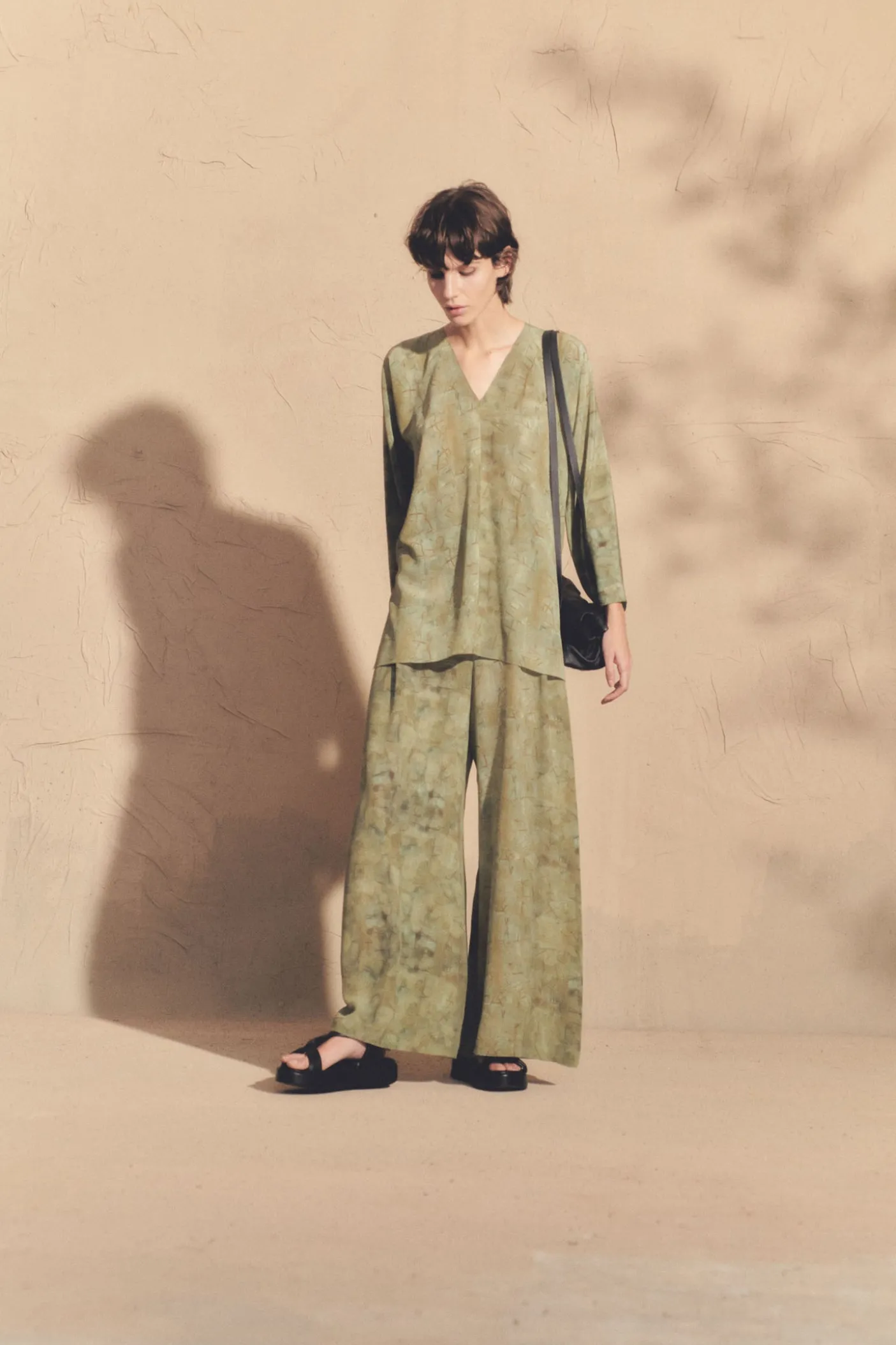 Amina, amantis print silk pants