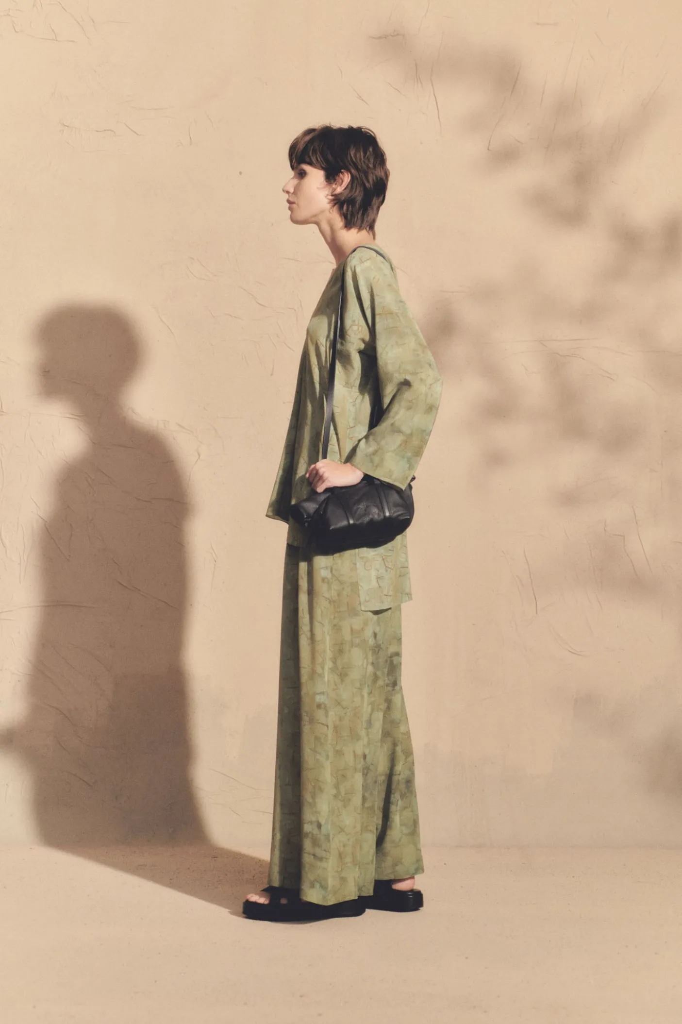 Amina, top in amantis print silk