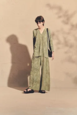 Amina, top in amantis print silk