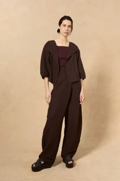 Arco, chaqueta en lino y cupro burdeos