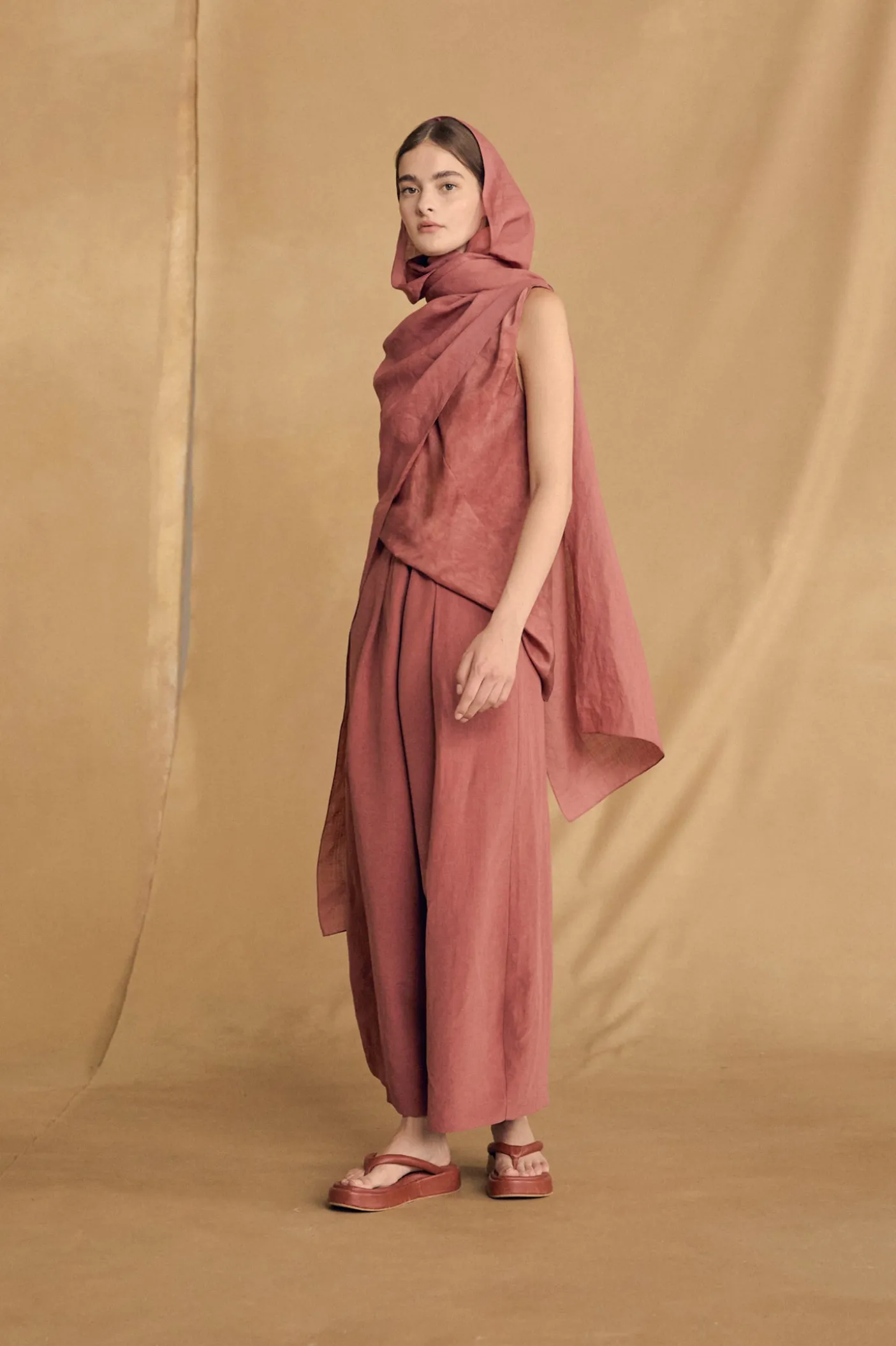 Arena, foulard con capucha fresa