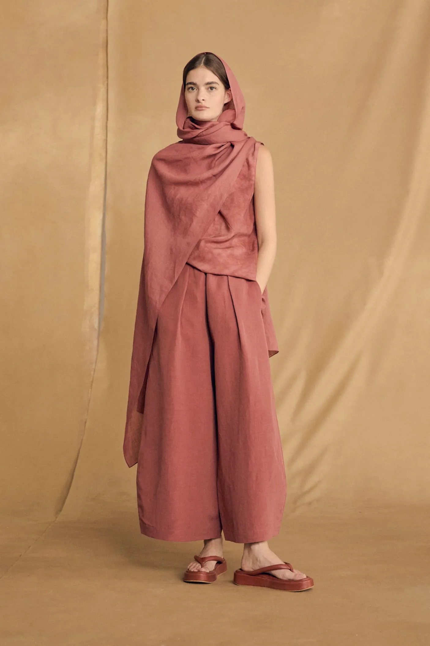 Arena, foulard con capucha fresa