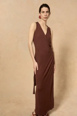 Canton, vestido cruzado de punto granate