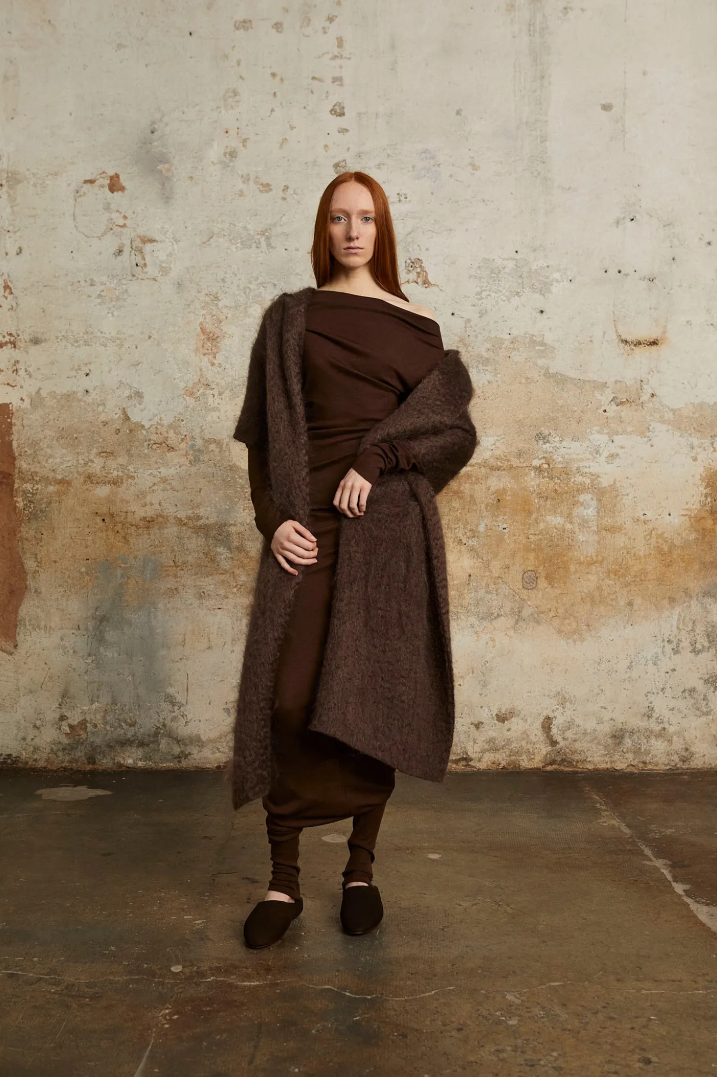 Ciel, black mohair hood