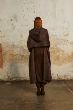Ciel, black mohair hood