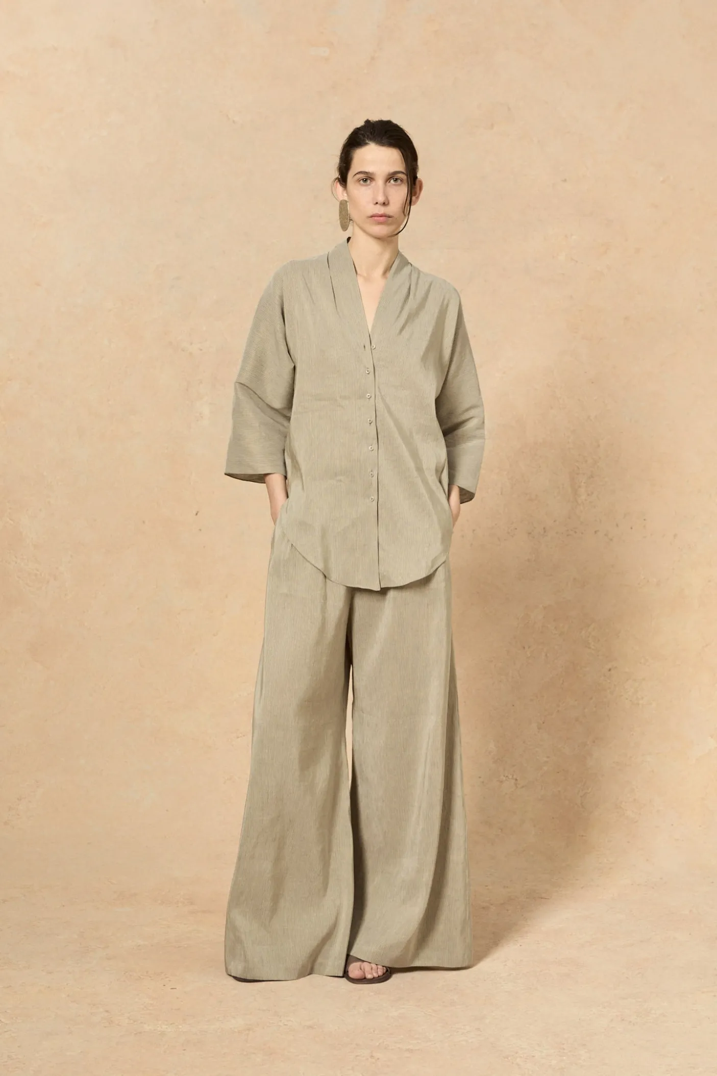 Cleo, pantalon en lino y seda a rayas verdes