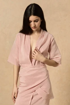 Cleo, vestido en lino y seda a rayas rojas