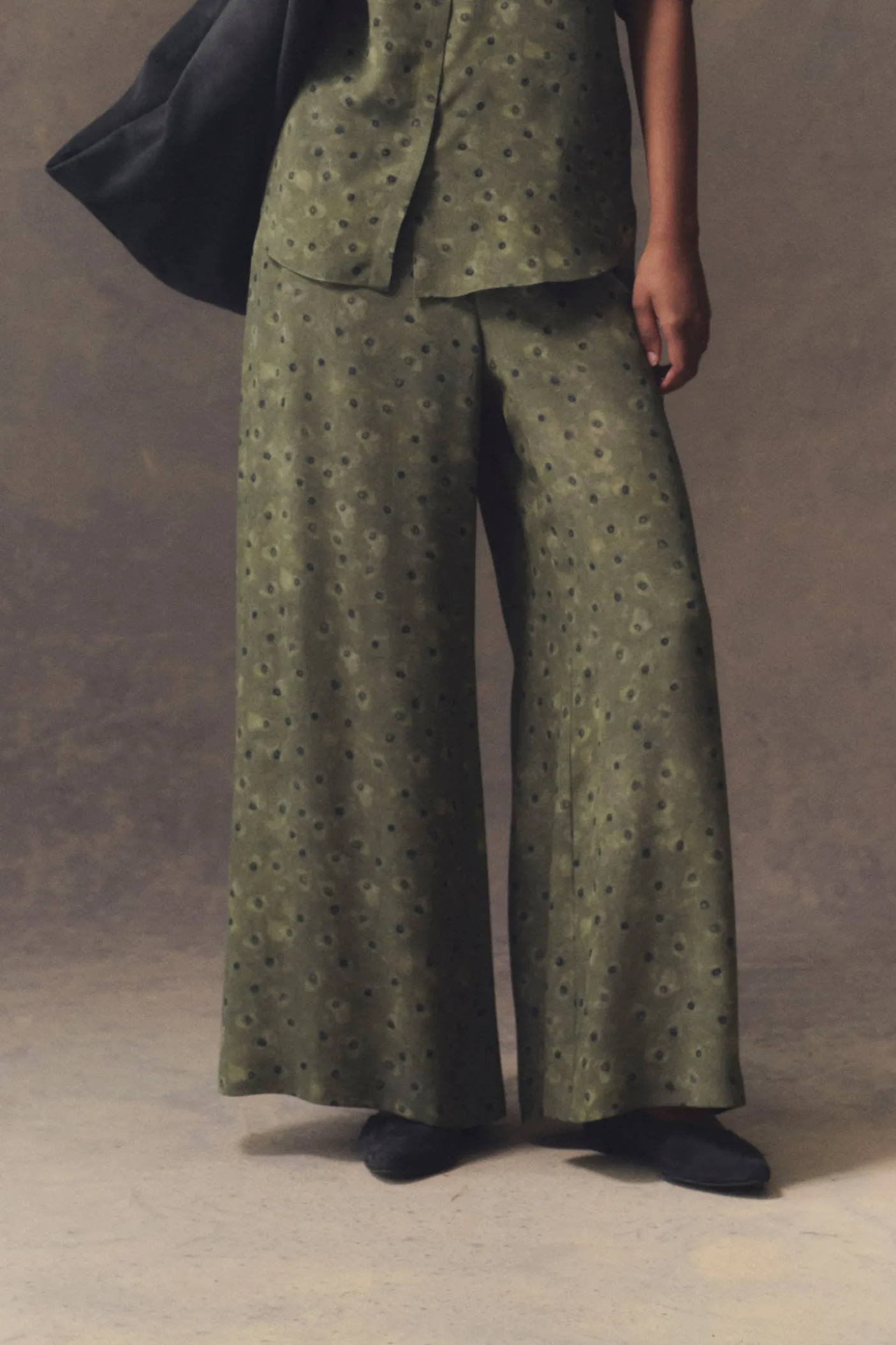 Irina, printed silk pants