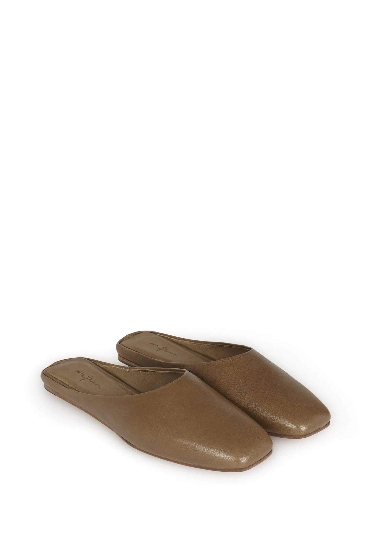 Jackie, mule en cuero verde kaki