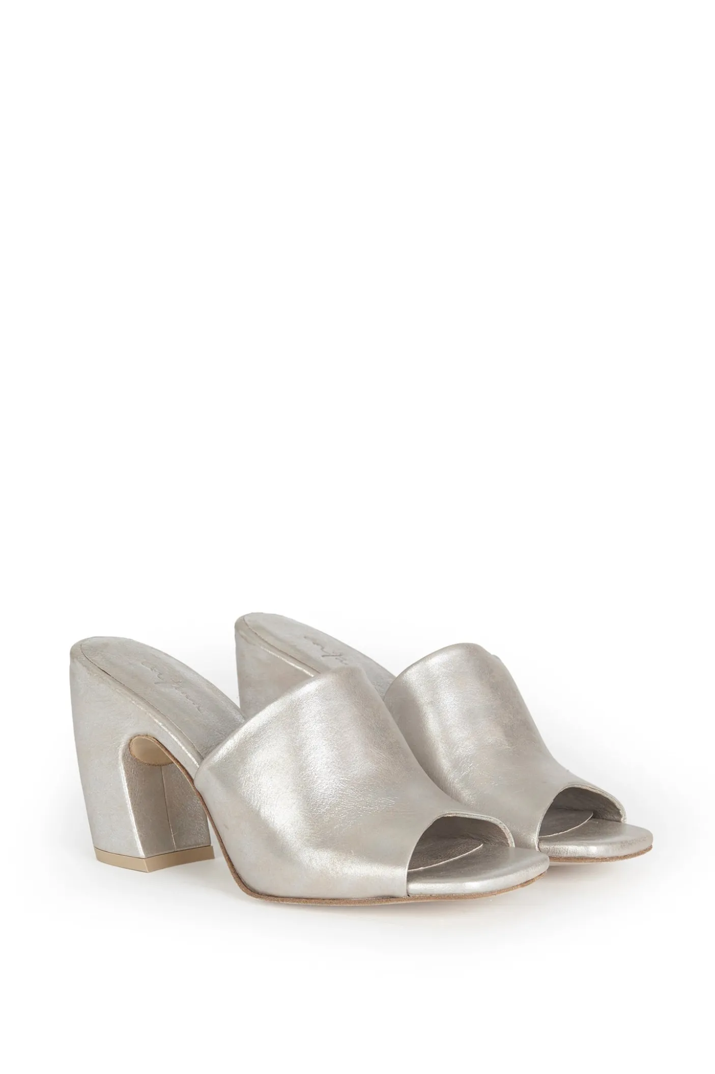 Janis, mules en blanco plateado