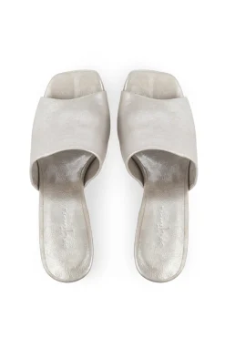 Janis, mules en blanco plateado