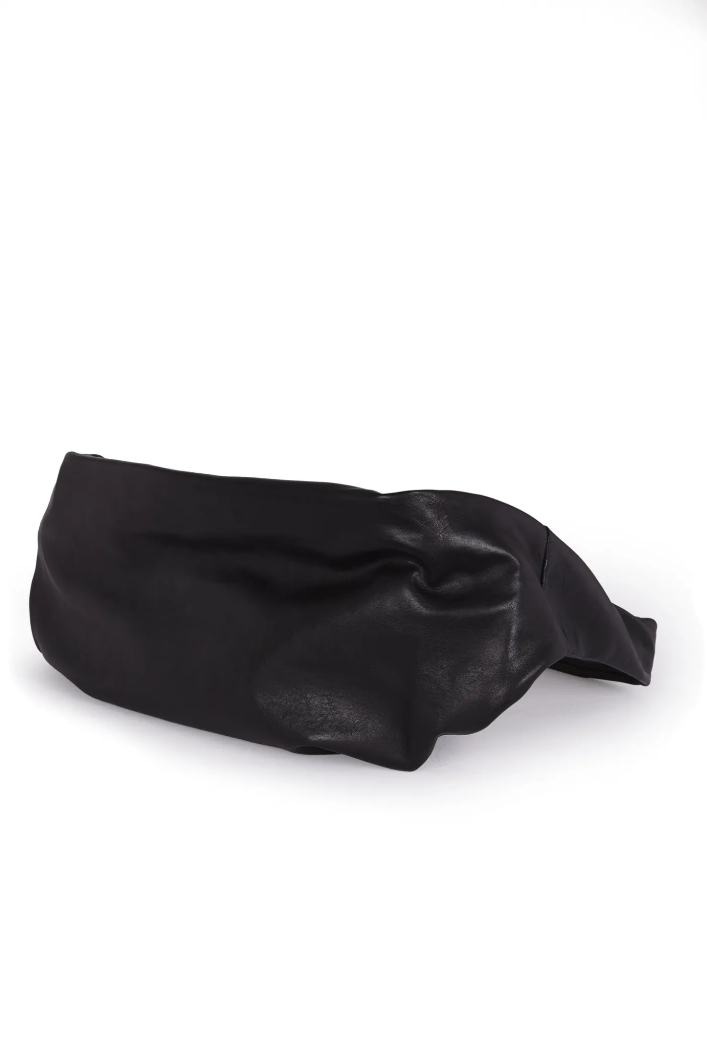 Jin L, black leather fanny pack