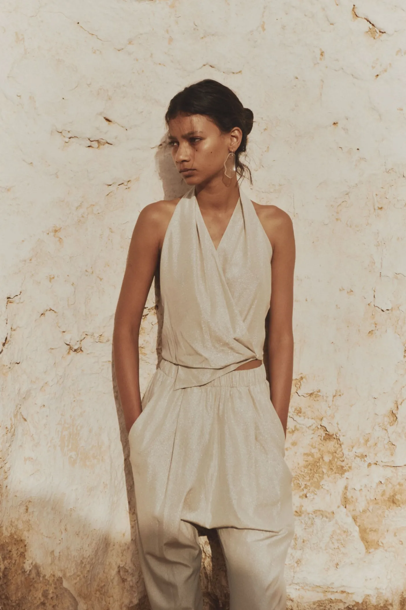 Josephine, halter top in silver silk
