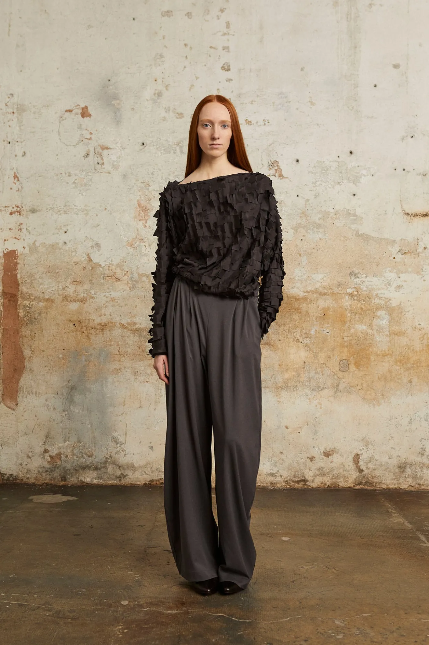 Kaz, grey silk pants