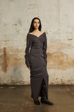 Kaz, long gray silk skirt