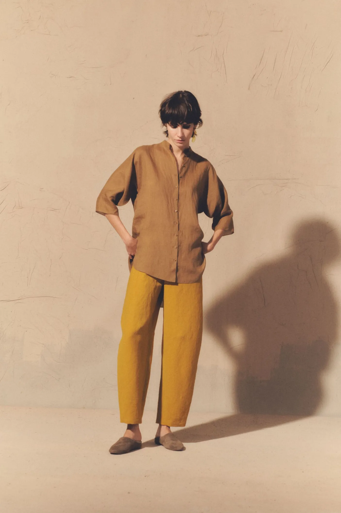 Kibal, babucha mujer de ante olive
