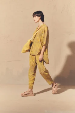 Lili, lima print silk pants