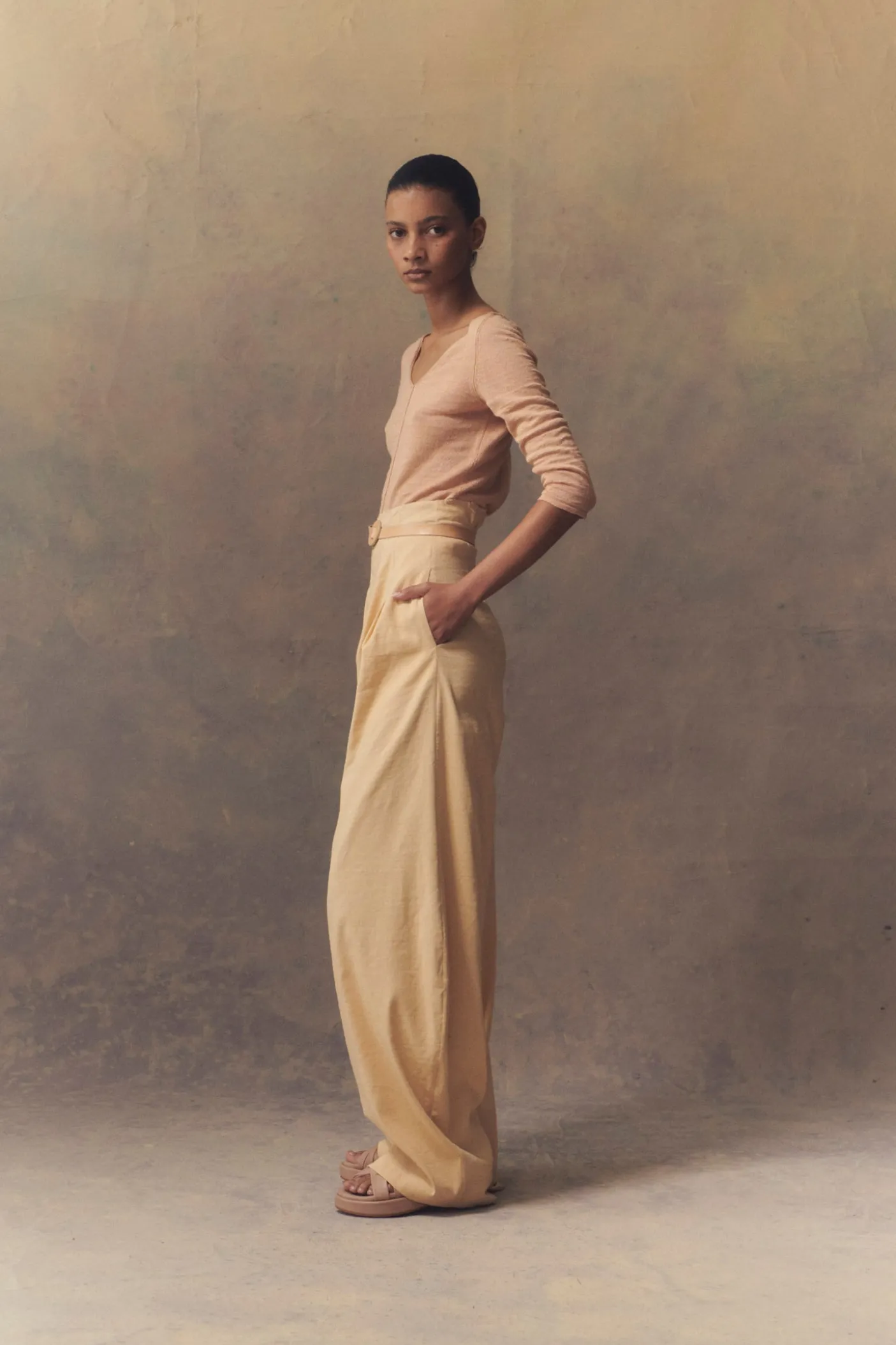 Mira, pantalón de talle alto melocotón claro
