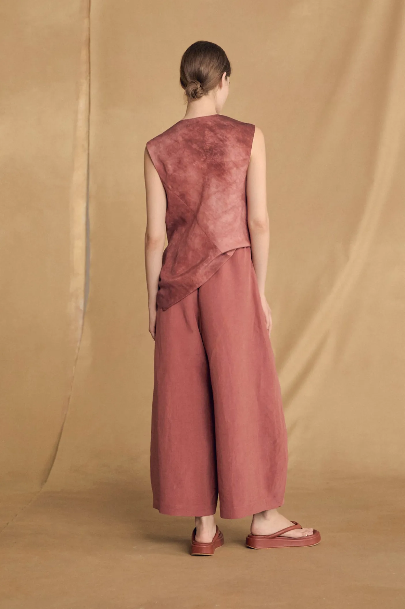 Mona, pantalon de lino y seda fresa