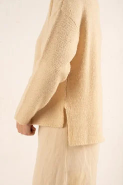 Nima, jersey oversize de alpaca, cachemir y seda marfil