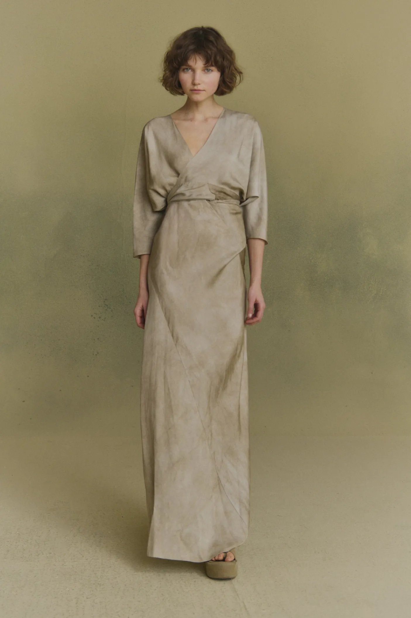 Opalo, vestido envolvente nacar maltinto