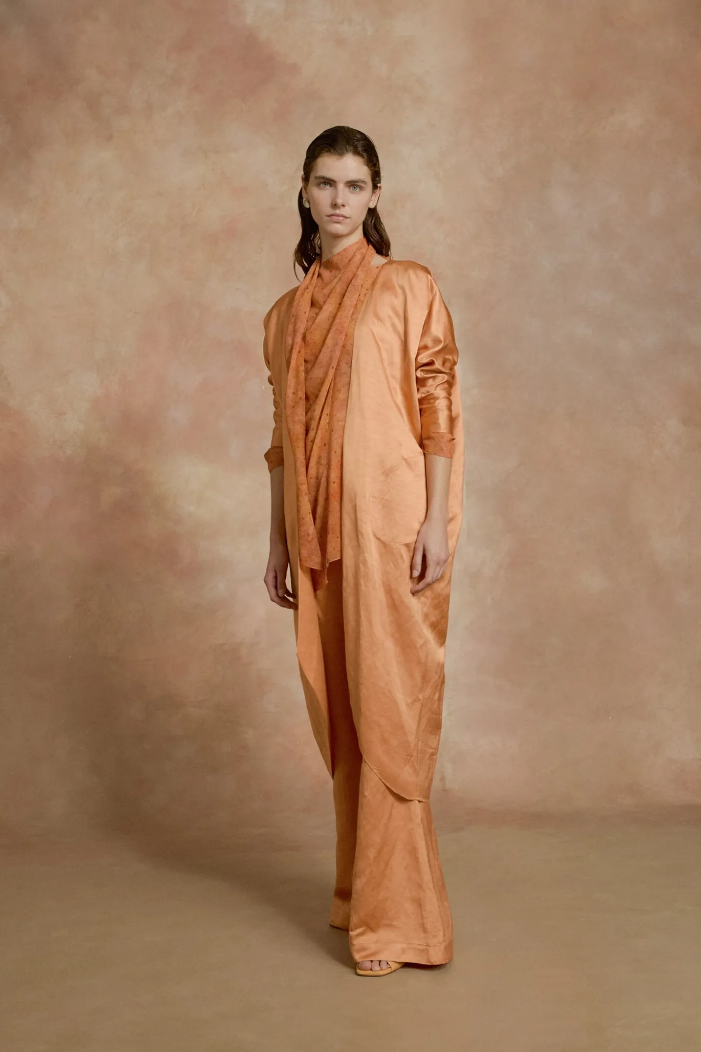 Paz, chaqueta larga mandarina