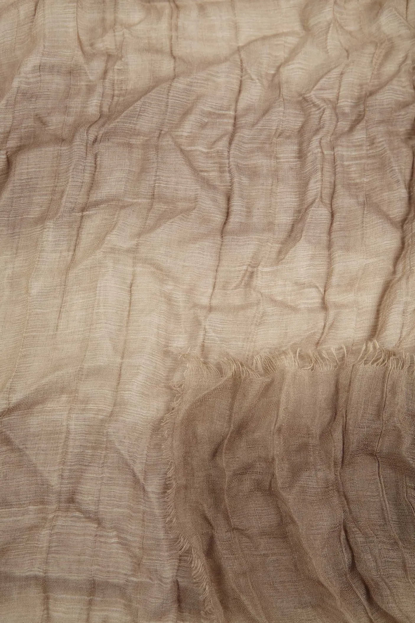 Postal, foulard a rayas vison