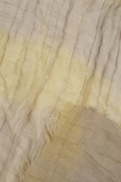 Postcal, light yellow striped scarf
