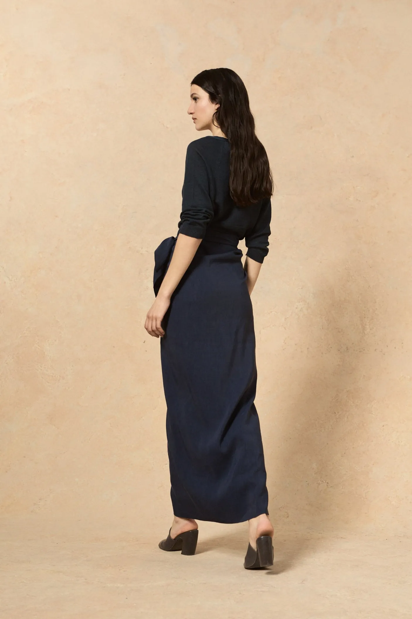 Rinen, navy linen cardigan