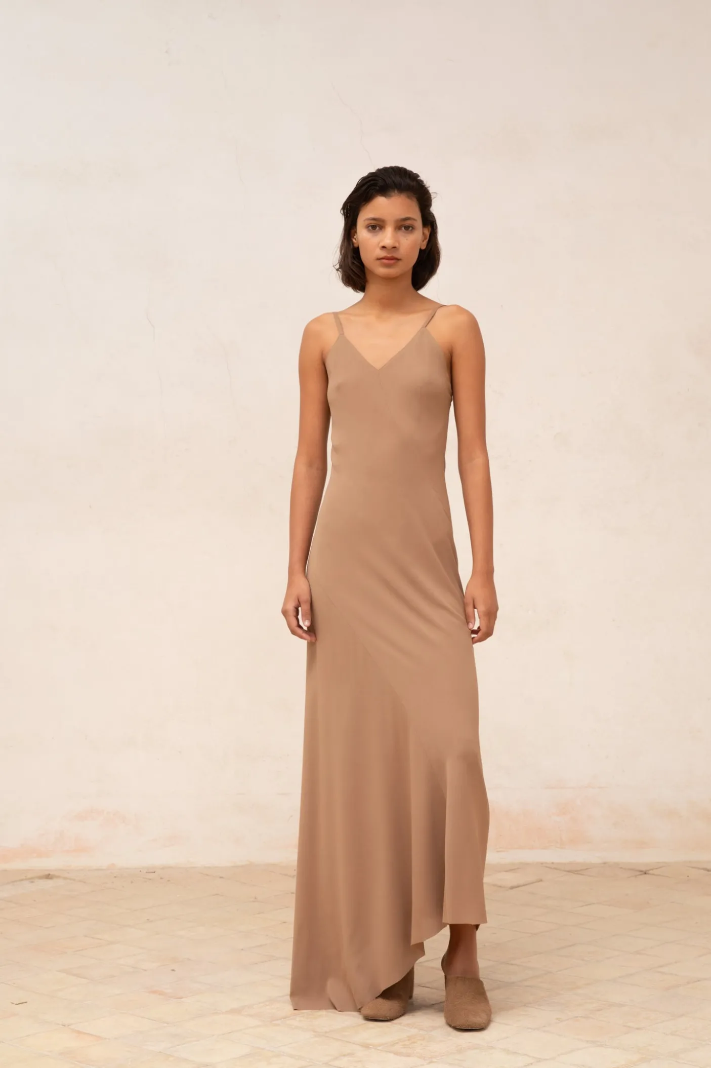 Sabrina, vestido en seda stretch cocoa