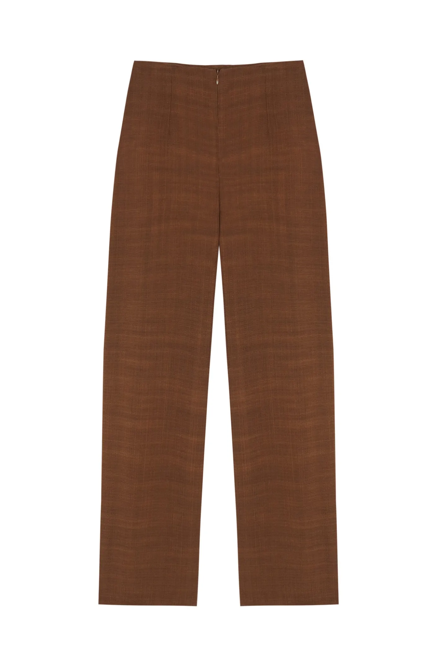 Saga, cinnamon pants