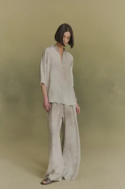 Salome, camisa de seda ceniza maltinto