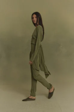 Serp, mono de seda stretch verde oliva