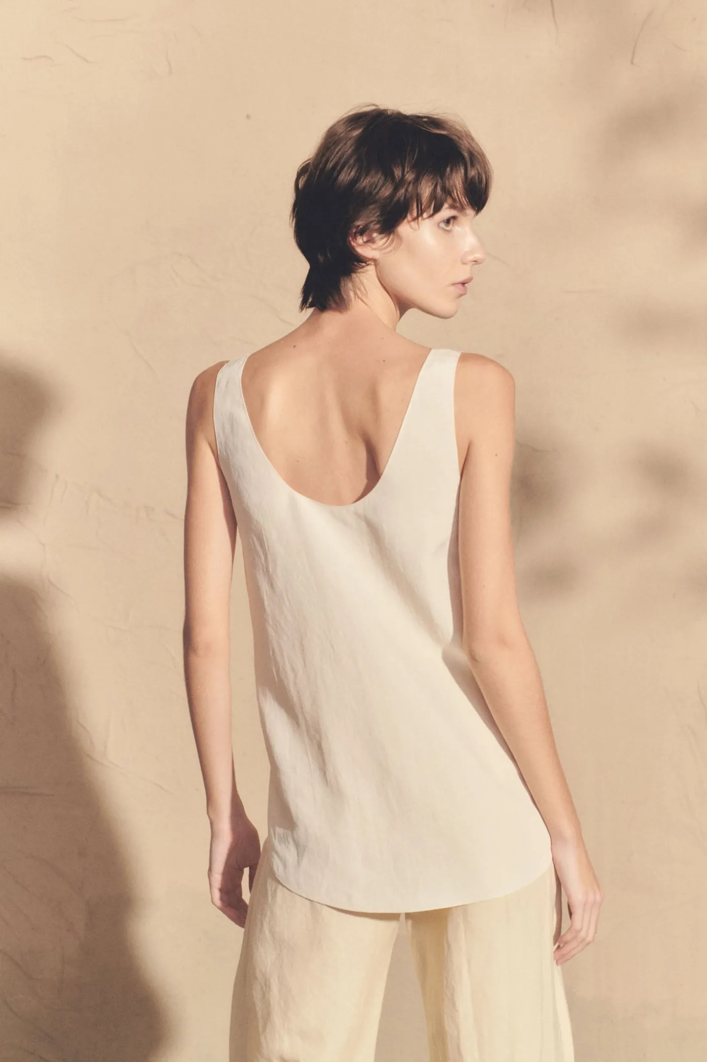 Simona, smoke gray linen and silk top