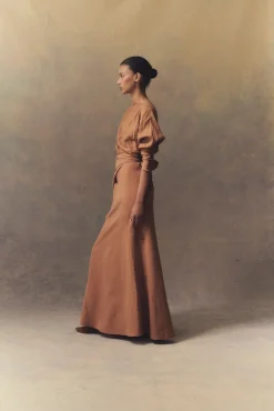 Tanami, terracotta long skirt in linen and silk
