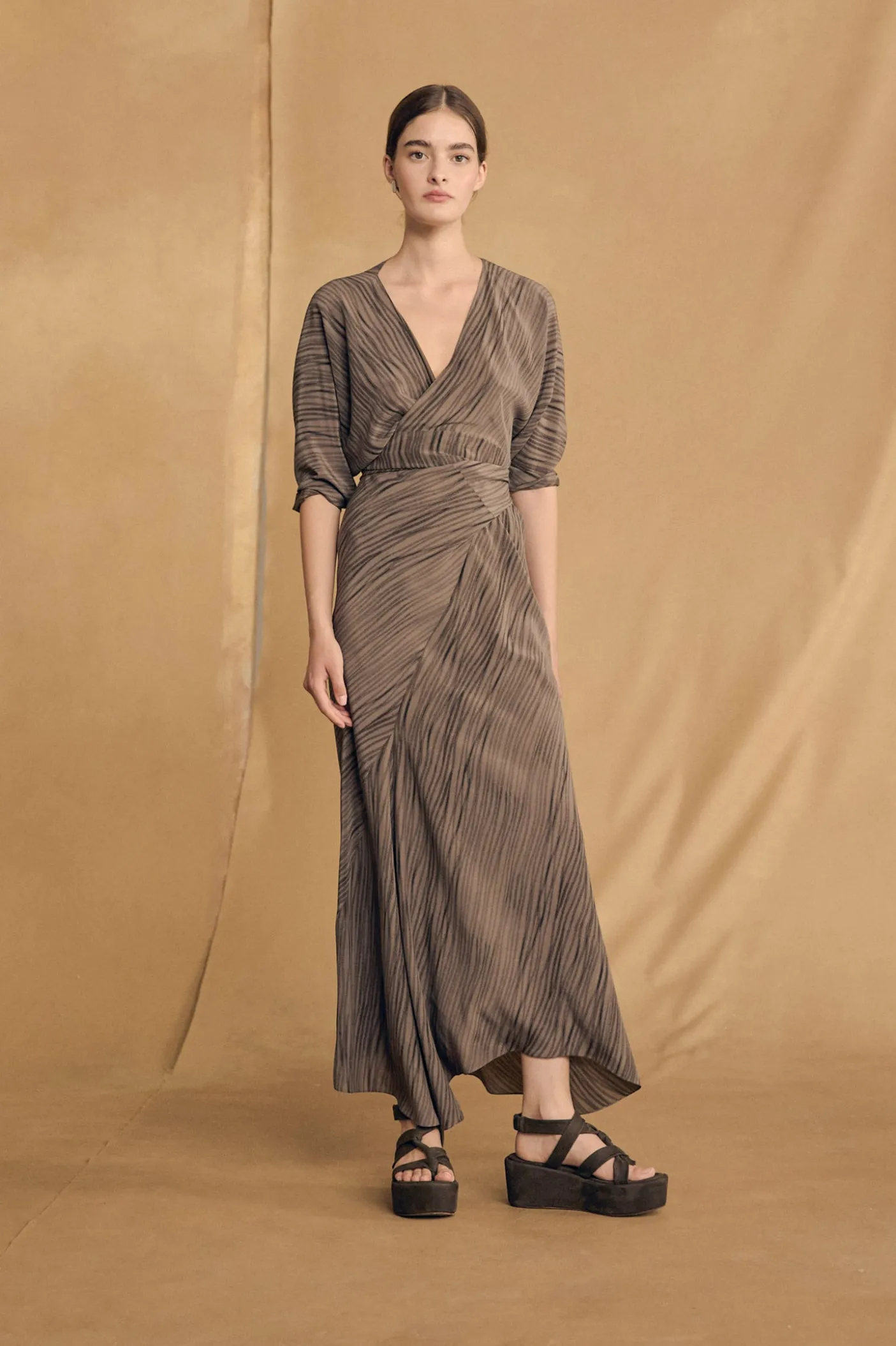 Tarantella, vestido de seda calma print