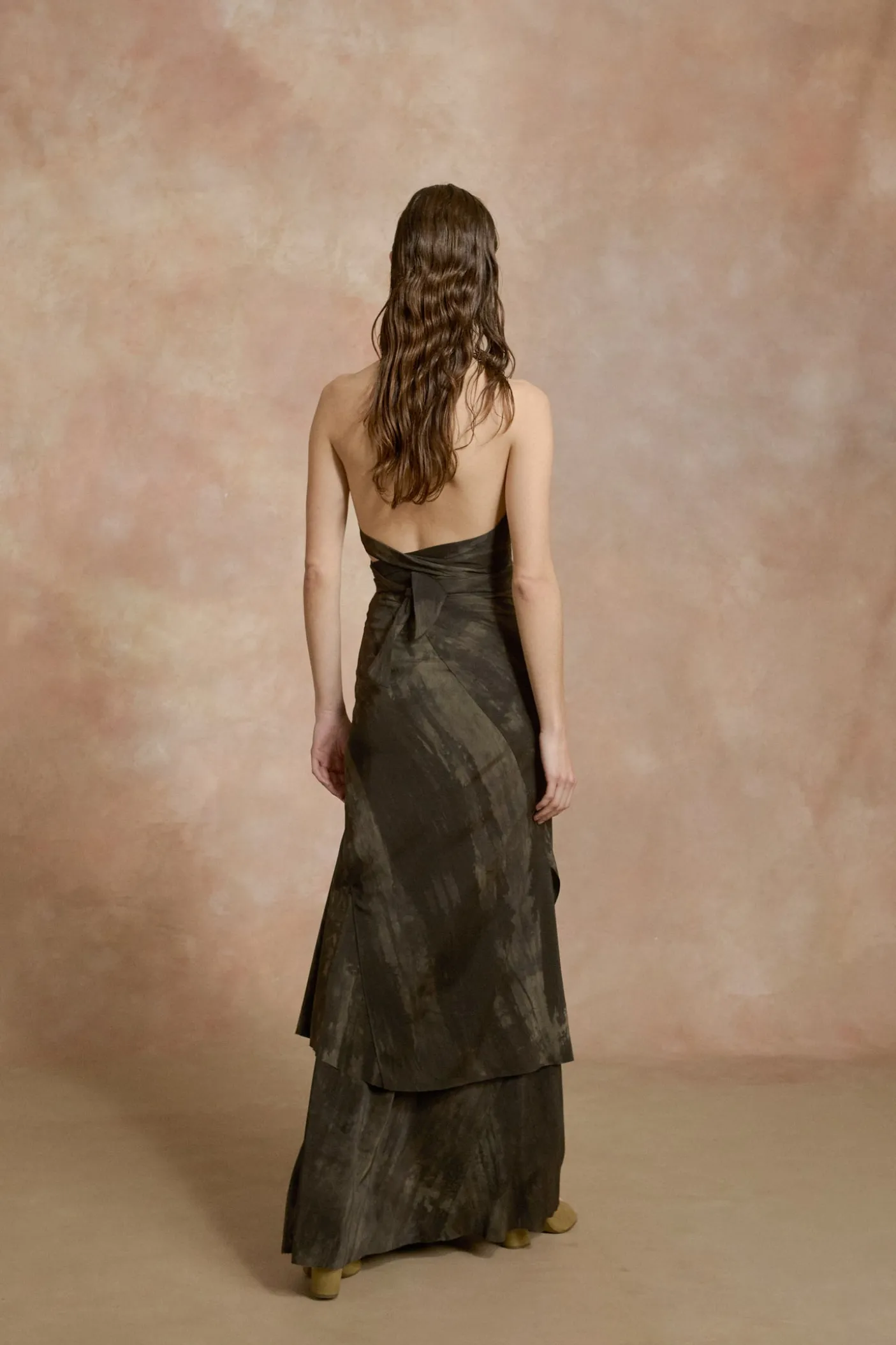 Tie, fade black and green stretch silk top