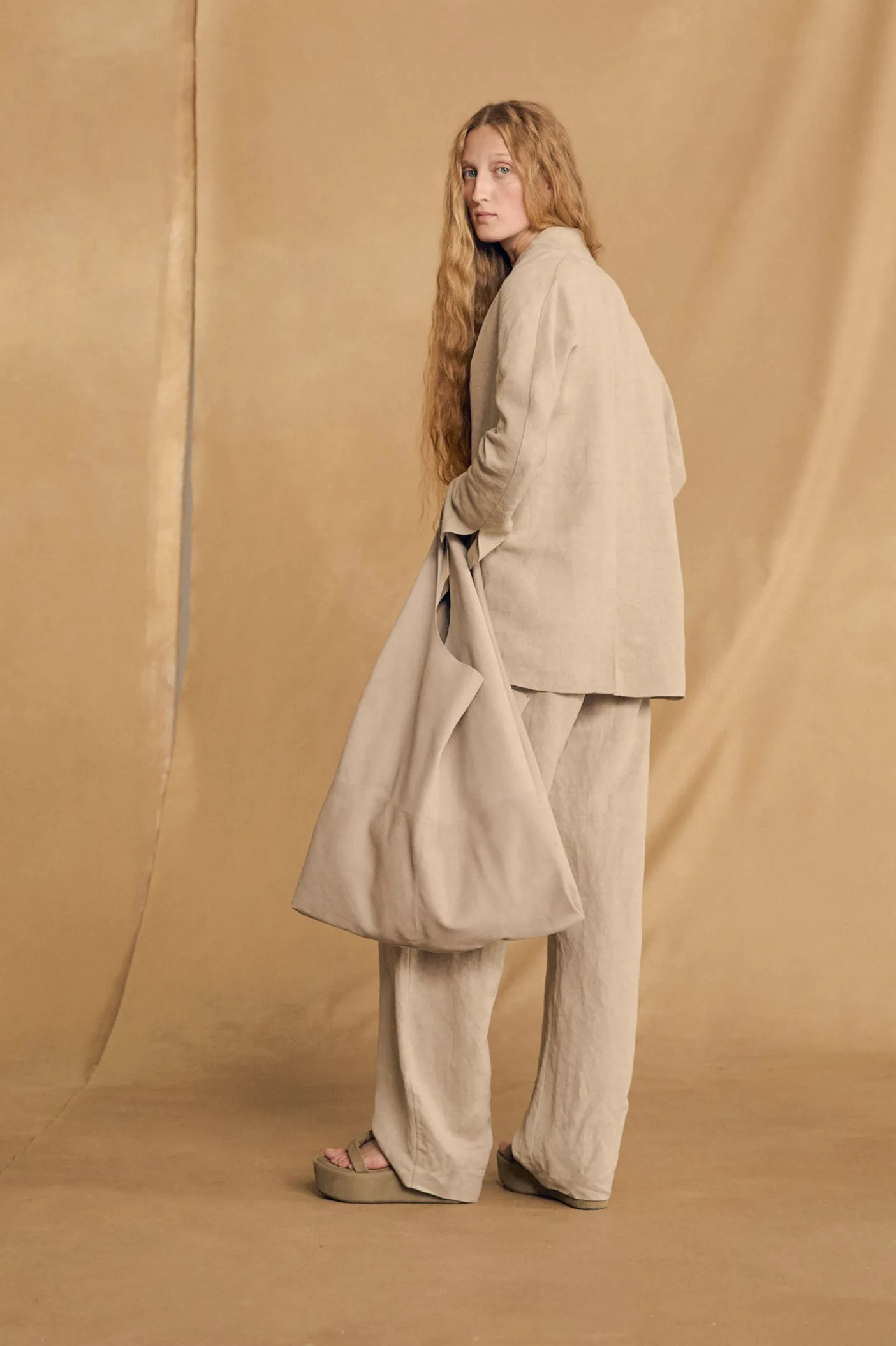 U XL, bolso de ante piedra