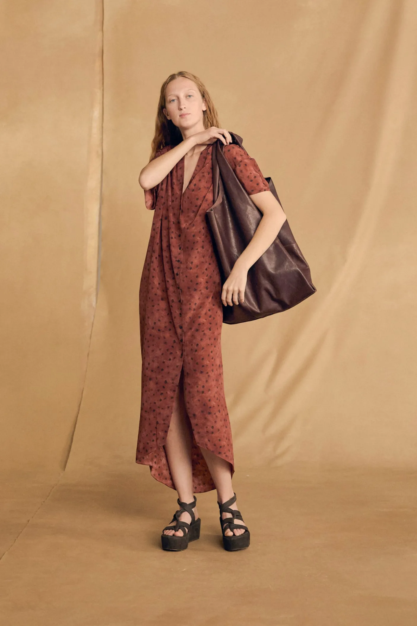 U XL, bolso de cuero granate oscuro