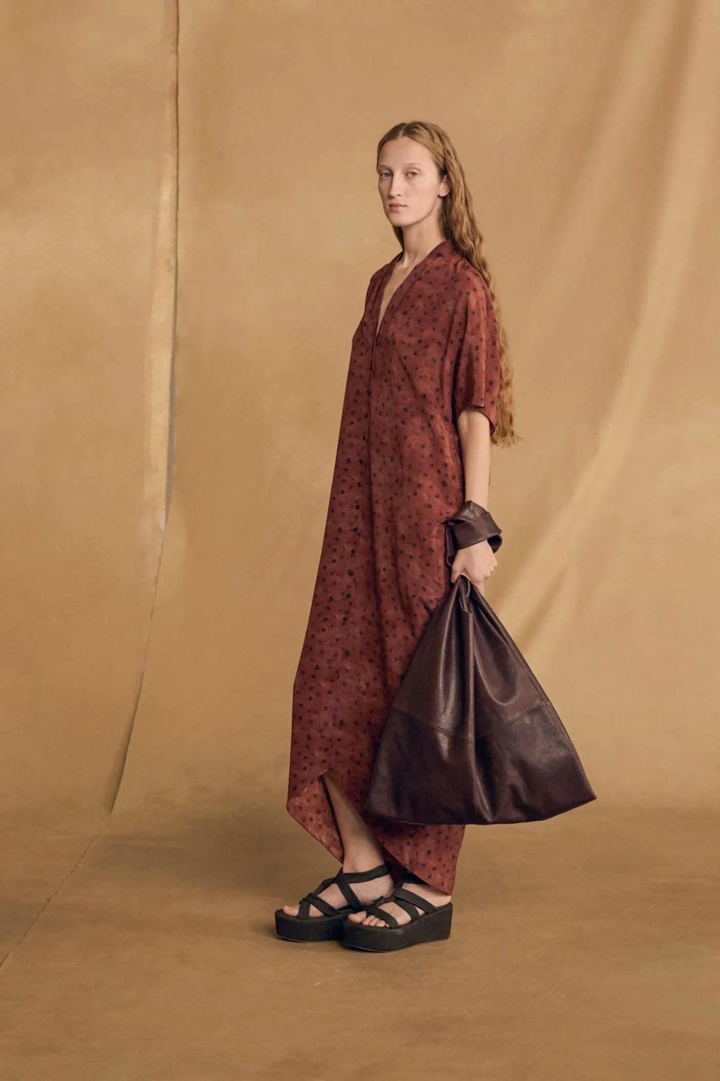U XL, bolso de cuero granate oscuro
