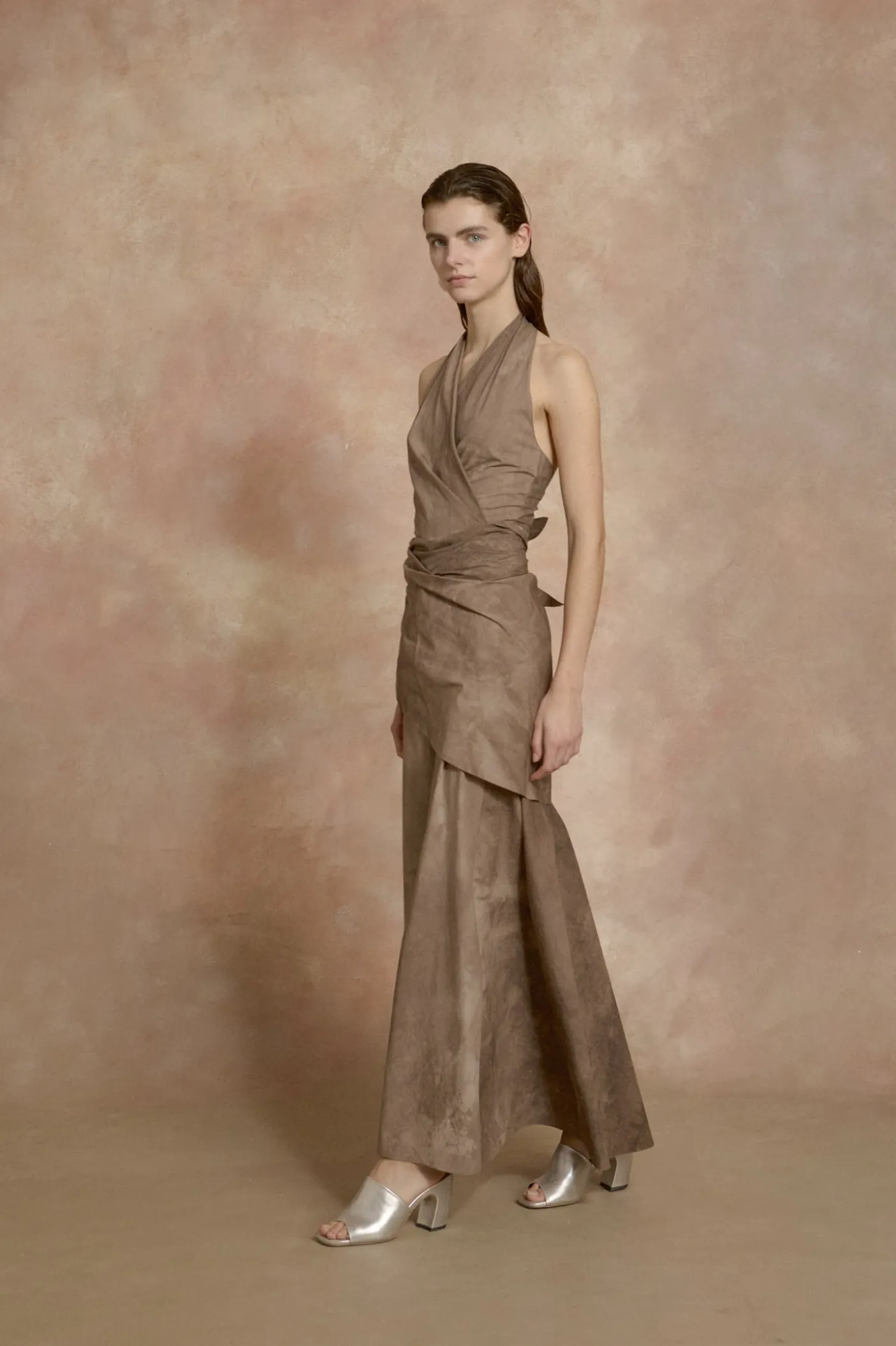 Yoko, fade cocoa halter dress